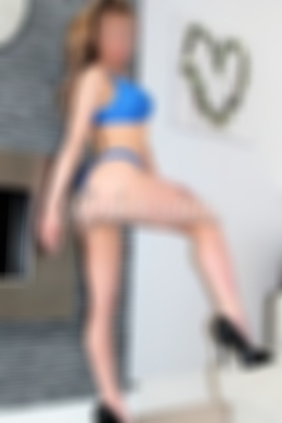 British Blonde escort Ashley is 5'0 height