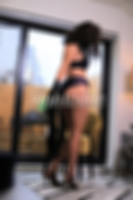 British Brunette escort Zara is 5'5 height