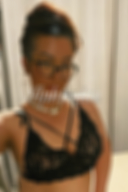 British Brunette escort Lottie is 5’1” height 