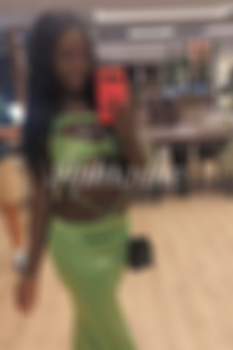 British Black escort Ceeme is 5’7 height 