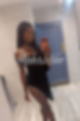 British Black escort Ceeme is 5’7 height 