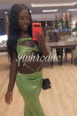 British Black escort Ceeme is 5’7 height 